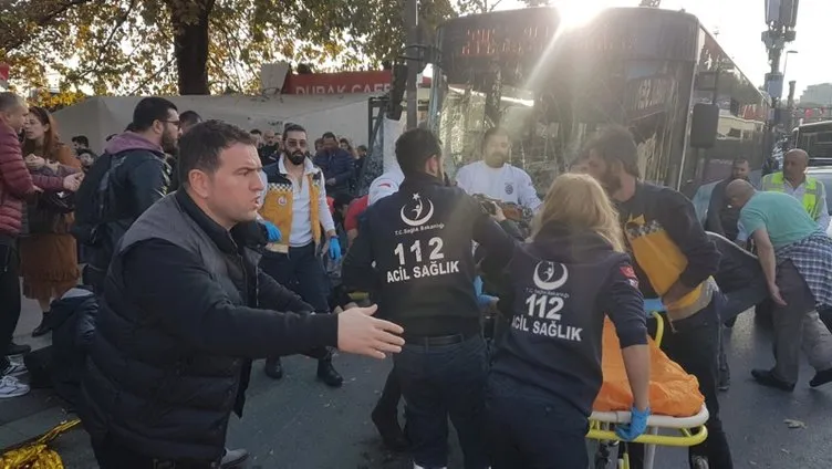 Beşiktaş’ta otobüs durağa daldı; yaralılar var