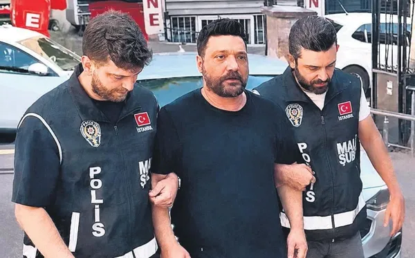 cavus-65-milyon-tllik-para-transferini-aciklayamadi-1784666281790.jpeg