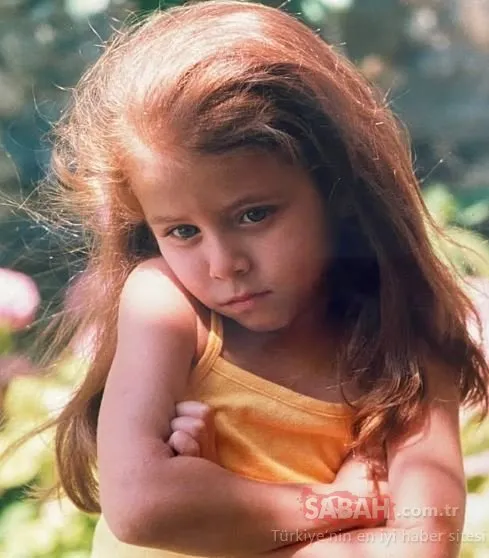 Ünlü oyuncu İlayda Alişan çocukluk fotoğrafını paylaştı!