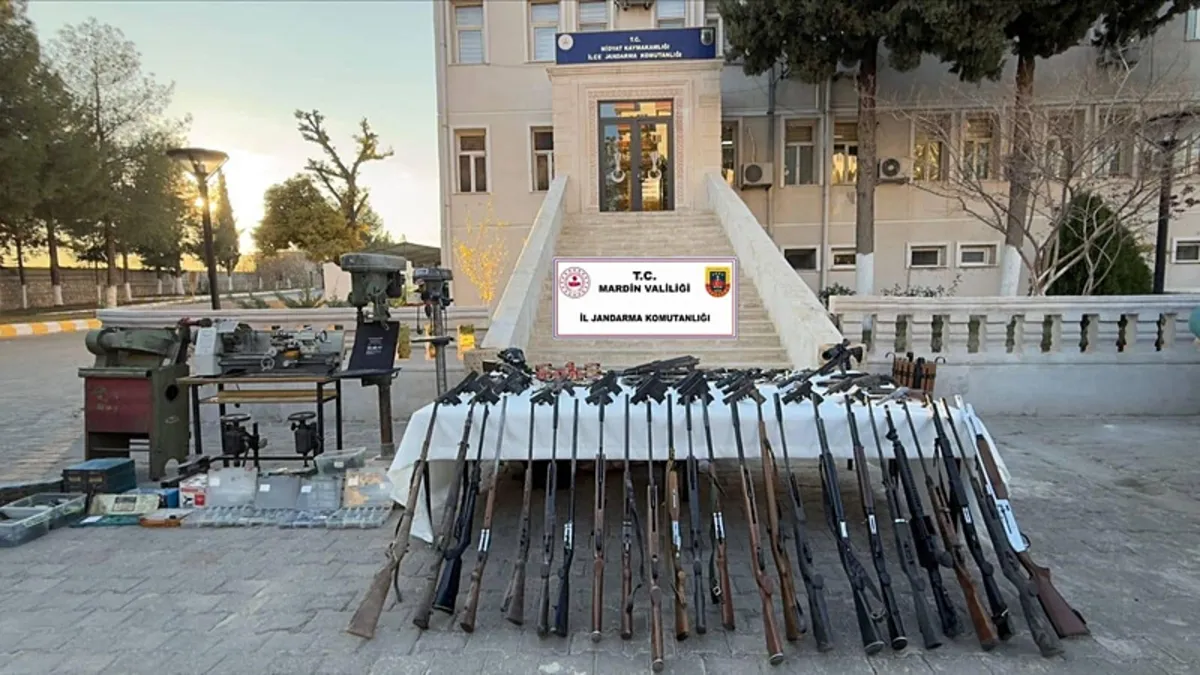 Mardin’de resmen cephanelik ele geçirildi: Yasa dışı imalathaneye baskın! 1 tutuklama Mardin’de resmen cephanelik ele geçirildi: Yasa dışı imalathaneye baskın! 1 tutuklama