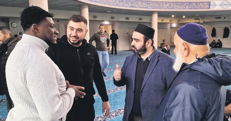 İsrail’in zulmüne kızdı Müslüman oldu