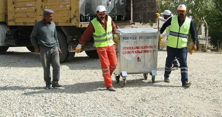 İpekyolu Belediyesi ilçe genelinde çöp konteynır dağıtımı