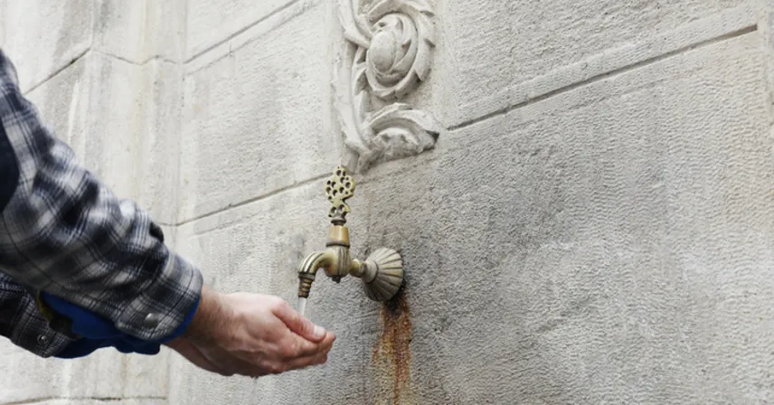 Erkeklerde ve Kadınlarda Taharet Nasıl Alınır, Farz Mı?