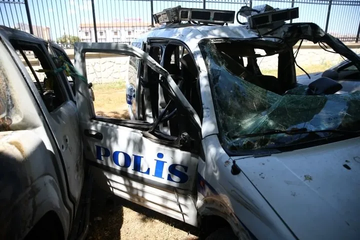 FETÖ'cü hainler 15 Temmuz gecesi polis araçlarını bu hale getirdi