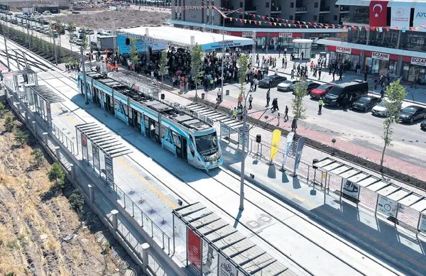 konya-buyuksehirden-tarihi-ulasim-yatirimlari-1790097340084.jpeg