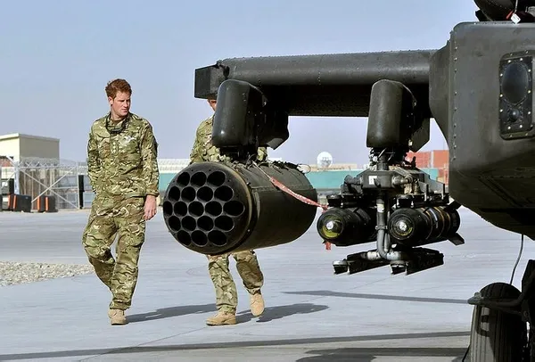 Prens Harry: Afganistan'da 25 kişiyi öldürdüm