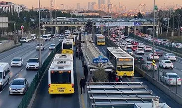 SON DAKİKA: İstanbul’da toplu taşıma ücretlerine zam geldi! İşte 2023 İETT, Metrobüs, otobüs, tramvay, öğrenci akbili ve tam akbil dolum ücretleri yenilendi...