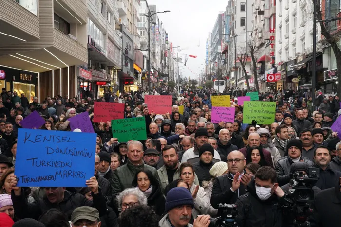 chp-avcilar-belediye-baskani-turan-hancerlinden-partisine-elestiri-1708193959344.jpg CHP Avcılar Belediye Başkanı Turan Hançerli partisine isyan bayrağını çekti! Haksızlık, adaletsizlik var...