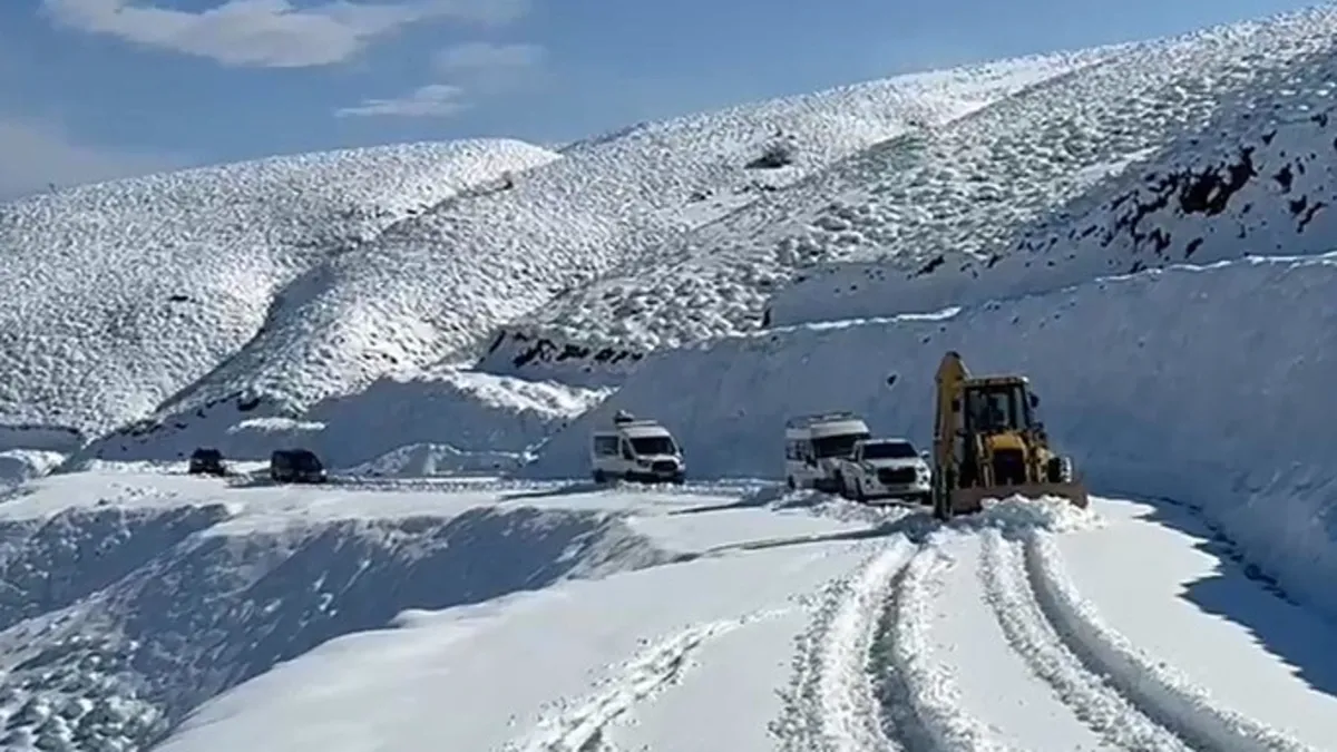 Doğuda kar batıda güneş Doğuda kar batıda güneş
