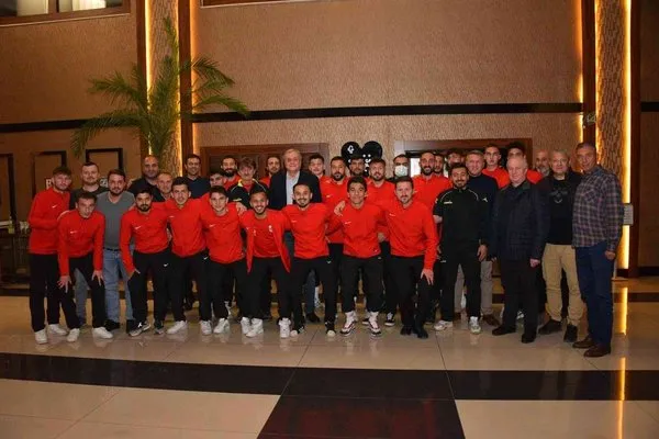 Başkan Bakkalcıoğlu, Bozüyük Vitra Spor futbolcuları ile bir araya geldi