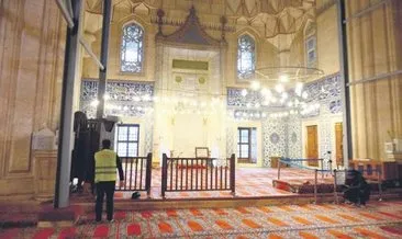 Selimiye Camisi’nin 594 penceresi değiştiriliyor
