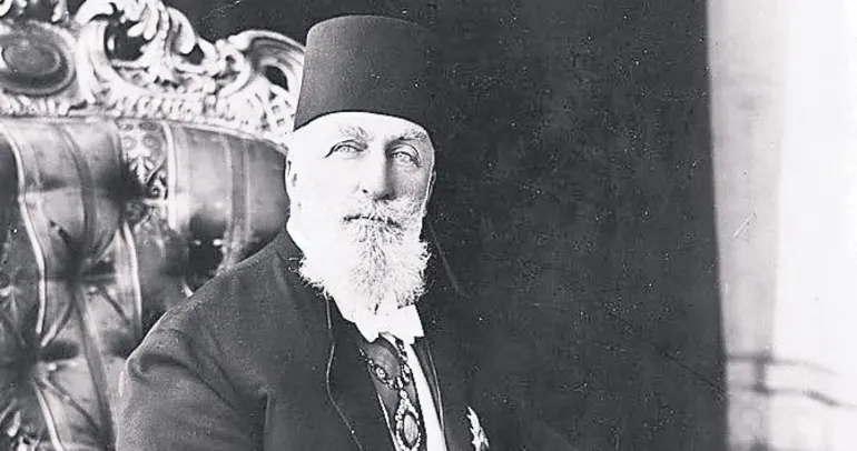 Sürgünün sessizliğini delen ses