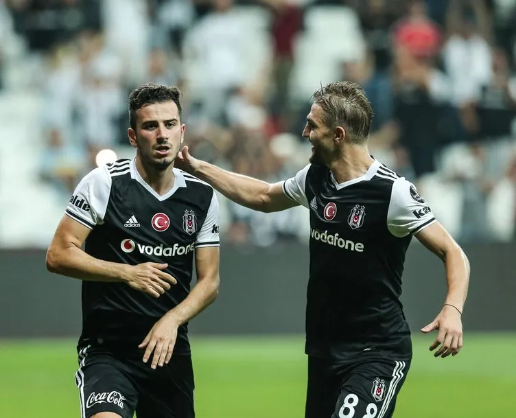 Beşiktaş - Kardemir maçından kareler