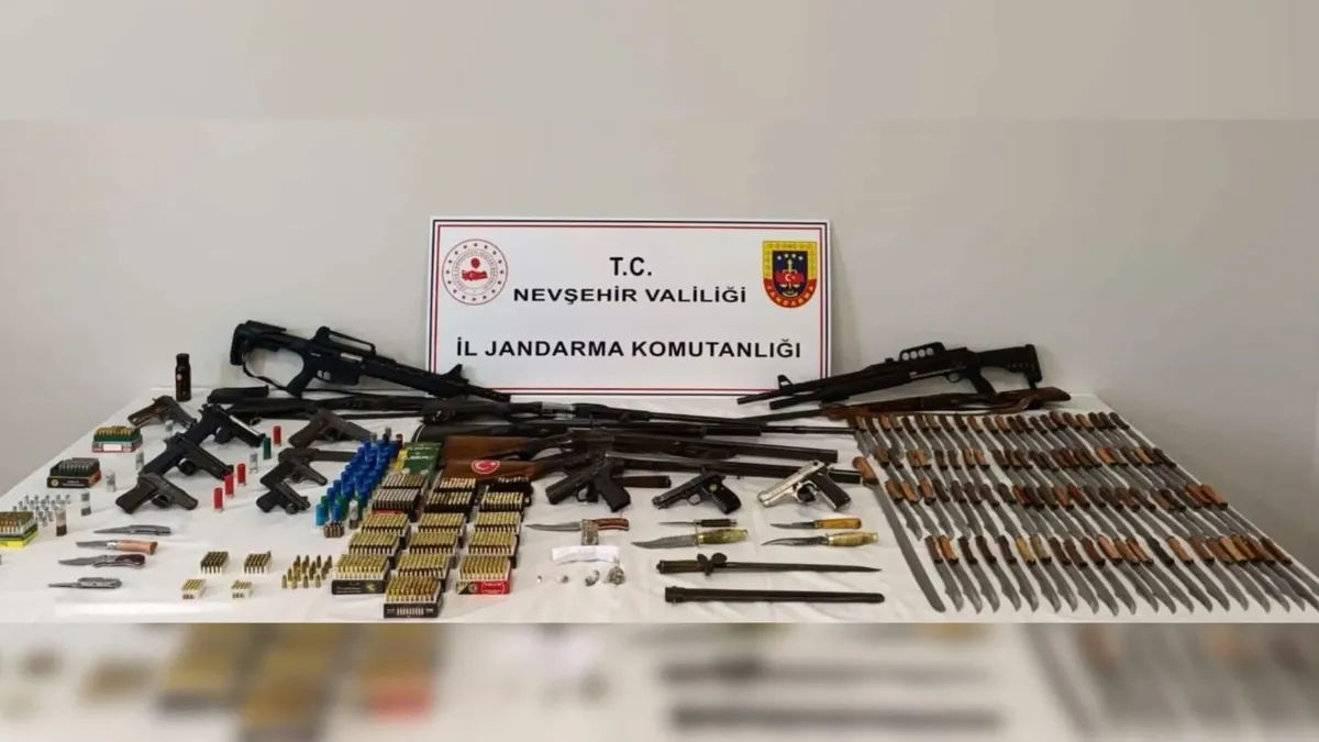 27 ilde dev operasyon: Silah kaçakçılarına vurgun! 259 gözaltı 27 ilde dev operasyon: Silah kaçakçılarına vurgun! 259 gözaltı
