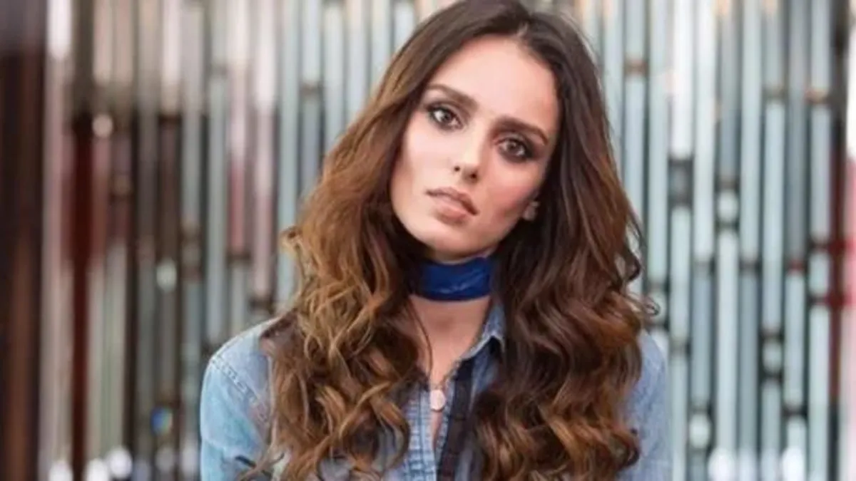 Bebeği dadı değil anne büyütmeli