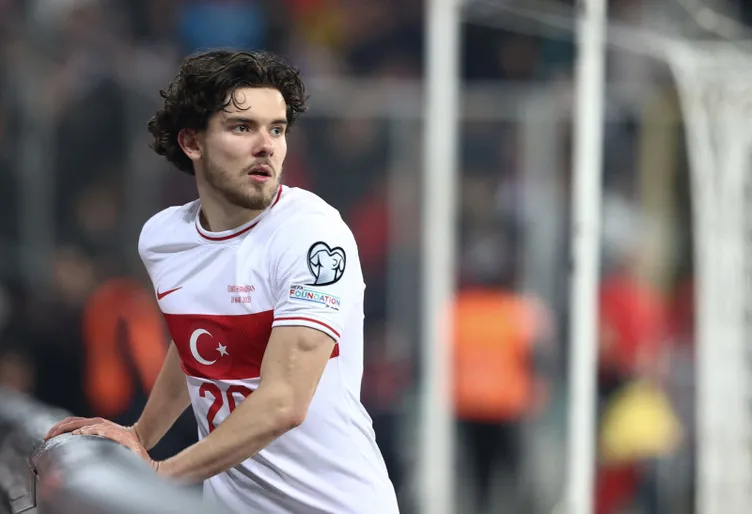 SON DAKİKA FENERBAHÇE HABERLERİ: Ferdi Kadıoğlu gidiyor, dünya yıldızı geliyor! Fenerbahçe yılın transferini yapacak…