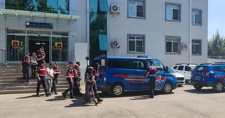 İnsan kaçakçıları jandarmaya yakalandı