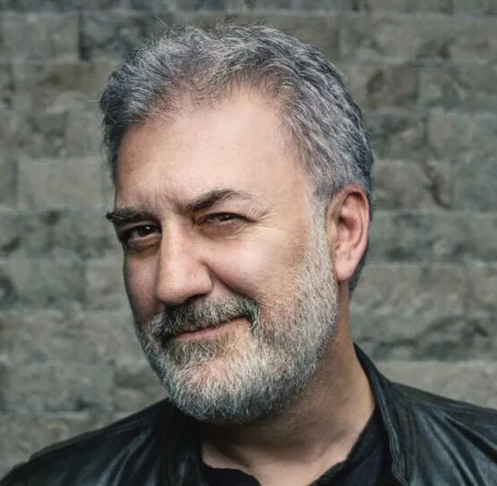 Babası Tamer Karadağlı annesi Arzu Balkan! 18 yaşındaki Zeyno Karadağlı güzelliği ve yeteneğiyle övgüleri topladı!