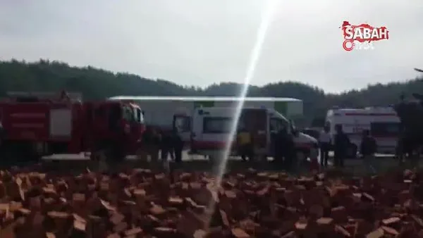Freni patlayan kamyondaki tuğlalar, Suriyelilerin üzerine devrildi
