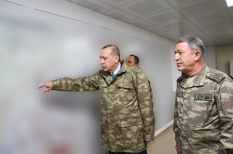 Cumhurbaşkanı Erdoğan’ın sınır bölgesindeki incelemelerinden flaş kareler