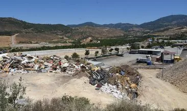 CHP’li Bayraklı Belediyesinden çevre katliamı: Kaçak çöplük