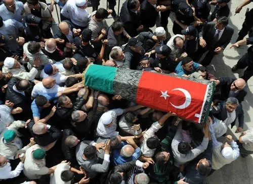 Son Osmanlı uğurlandı