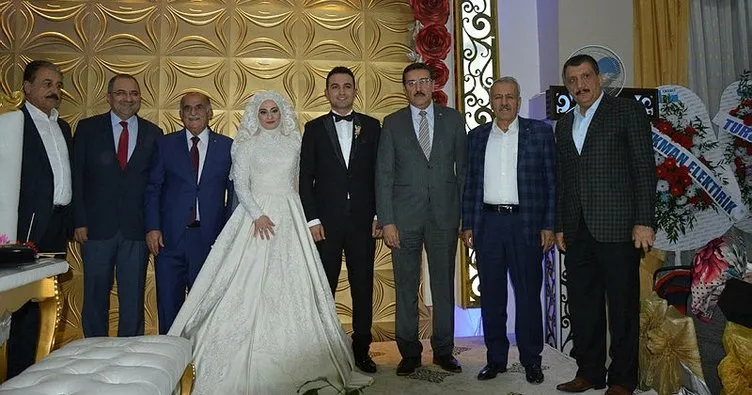 Bakan Tüfenkci  TSO Başkanı Erkoç’un  kızının düğününe katıldı