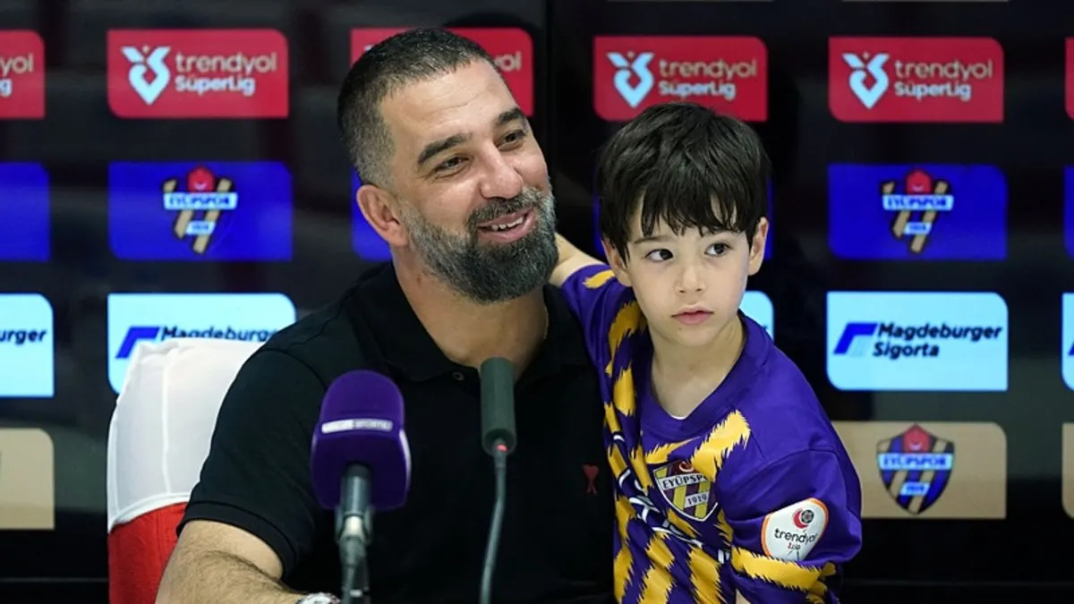 Arda Turan, maç sonunda Eyüpspor'a bu sözlerle veda etti! "Bugün benim Eyüpspor'daki son maçımdı..."