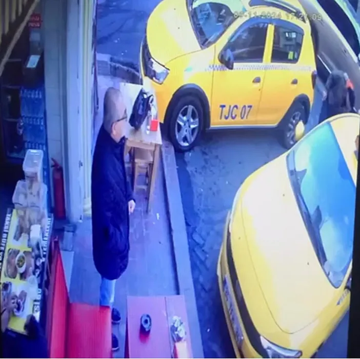 Yer İstanbul: Taksiciye kızdı lastikleri patlattı! Yemek yiyoruz, bitince götürürüm