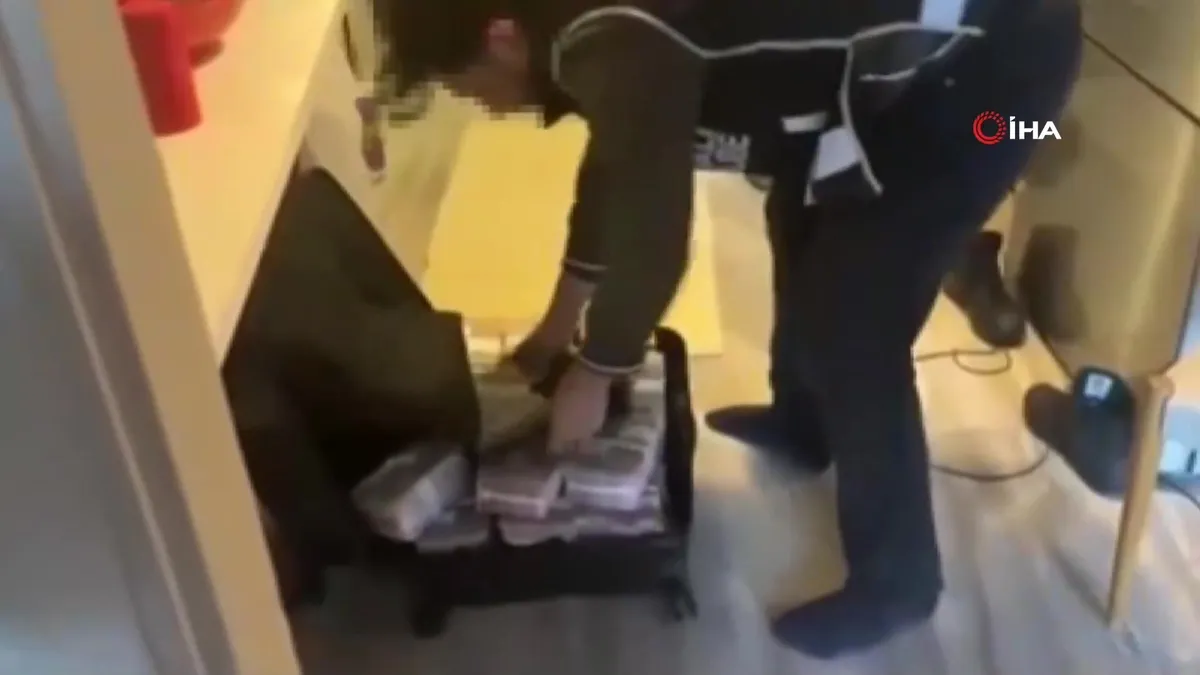 Son dakika… Üsküdar Belediyesi’ne yönelik operasyonda ele geçirilen milyonlarca rüşvet parası ortaya çıktı | Video videosunu izle Son dakika… Üsküdar Belediyesi’ne yönelik operasyonda ele geçirilen milyonlarca rüşvet parası ortaya çıktı | Video videosunu izle