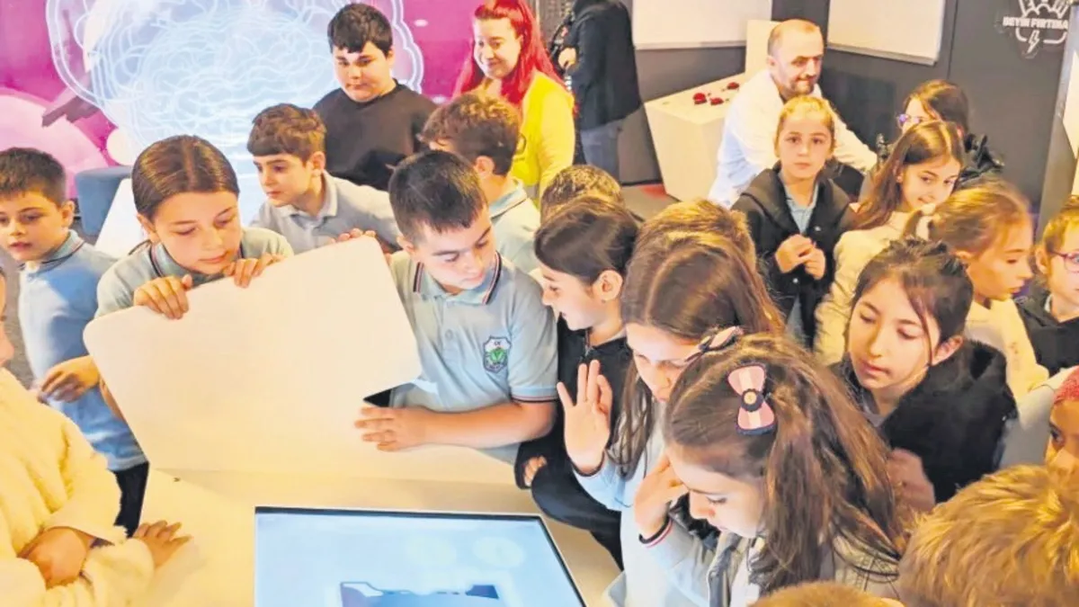 ‘Bilim TIR’ında beyin fırtınası yaptılar