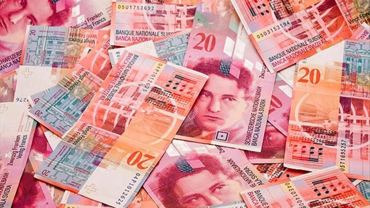 İsviçre frangı son 11 yılın zrivesinde!