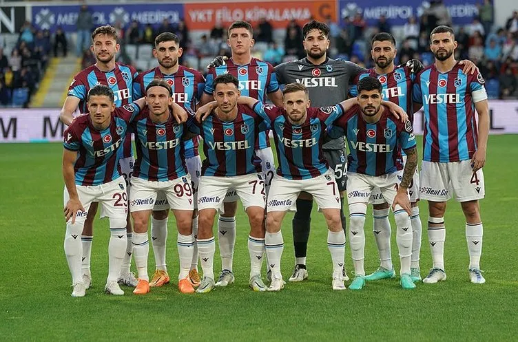 Son dakika Trabzonspor transfer haberleri: Trabzonspor taraftarını yıkacak ayrılık! İspanyol ekibine gidiyor...