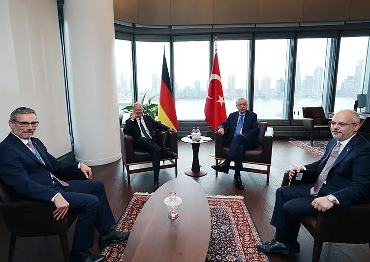 Ankara-Berlin hattında kritik temas! Başkan Erdoğan, Almanya Başbakanı Scholz ile görüşecek