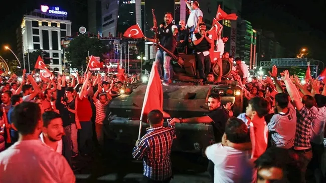 1782917130842.jpeg İletişim Başkanı Duran duyurdu: 15 Temmuz'un 10. yılına özel 81 ilde anma programı!