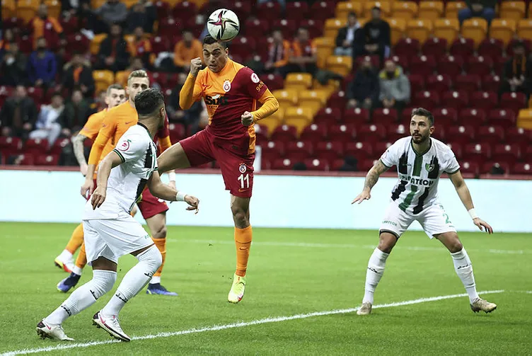 Son dakika: Galatasaray ilk yarıda şoka uğradı Denizlispor tarihe geçti! Abdülkadir Sünger maça damga vurdu…