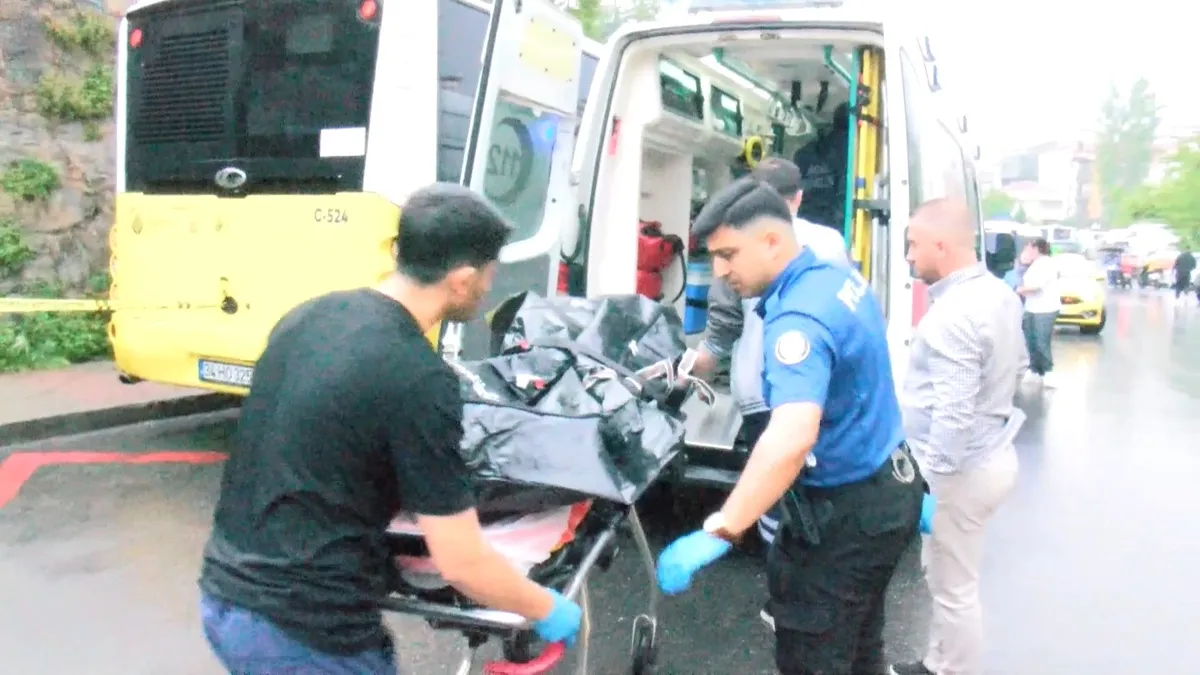 Ataşehir’de İETT otobüsü şoförü aracında ölü bulundu Ataşehir’de İETT otobüsü şoförü aracında ölü bulundu
