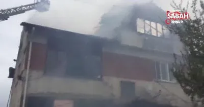 Bolu’da 2 katlı ev çıkan yangında küle döndü | Video