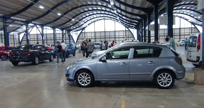 Ikinci El Oto Pazari Acildi Alici Bakmakla Yetindi Son Dakika Haberler