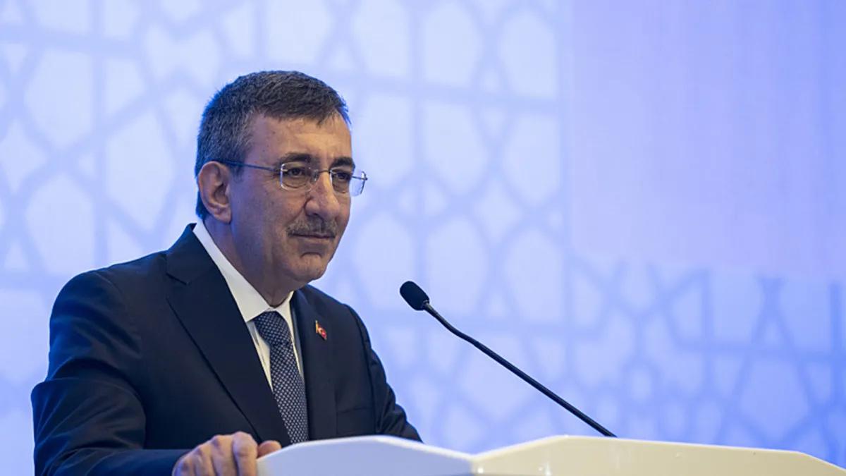 Cumhurbaşkanı Yardımcısı Cevdet Yılmaz’dan yeni anayasa çalışmaları mesajı: Tamamlanınca Cumhurbaşkanımıza sunacağız Cumhurbaşkanı Yardımcısı Cevdet Yılmaz’dan yeni anayasa çalışmaları mesajı: Tamamlanınca Cumhurbaşkanımıza sunacağız
