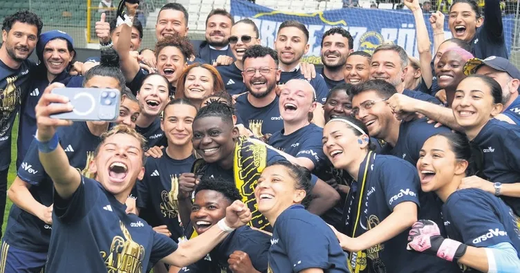 Fenerbahçe kadınlarda ilk kez şampiyon!