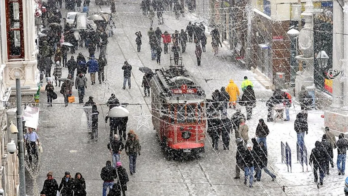 Yarın İstanbul’da okullar tatil mi? Gözler Valilik…