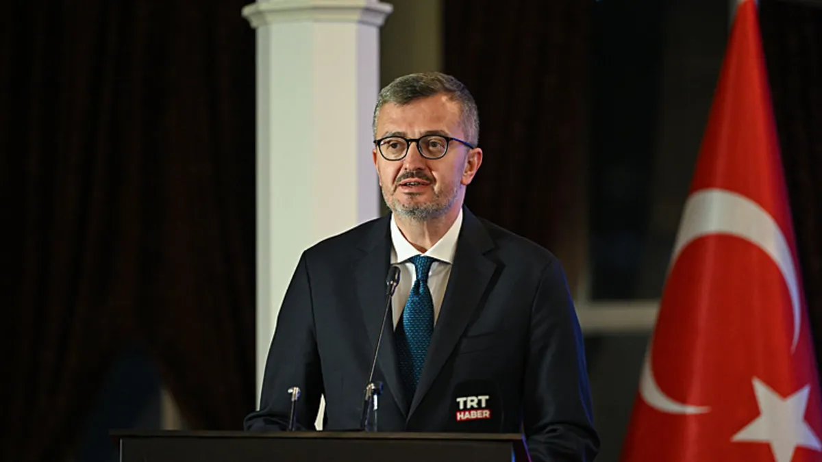 İletişim Başkanı Duran: Manipüle edilmiş içerikler günümüz çatışmalarının yeni cephe hatlarını oluşturmaktadır İletişim Başkanı Duran: Manipüle edilmiş içerikler günümüz çatışmalarının yeni cephe hatlarını oluşturmaktadır