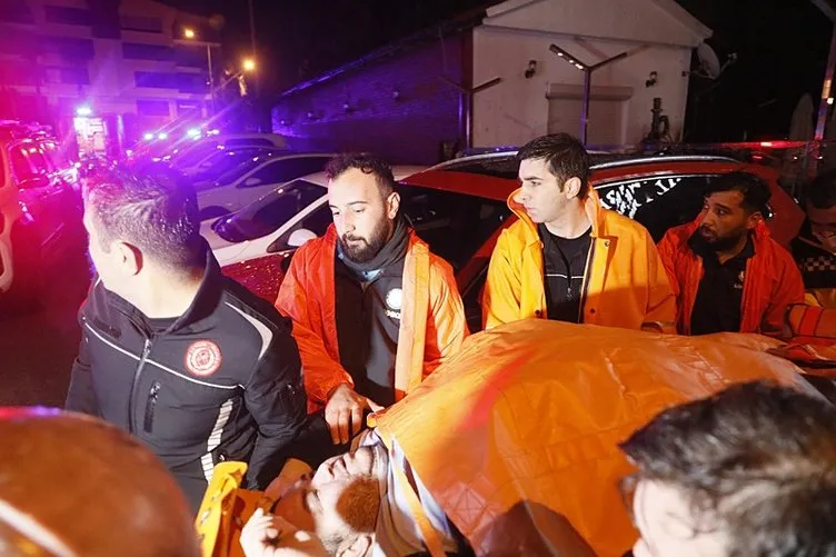 Bastığı tahta sonu oluyordu: 180 kiloluk adam kendini bir anda denizde buldu!