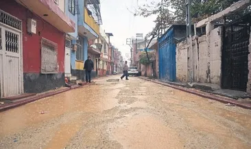 Asfaltı söktüler bırakıp gittiler