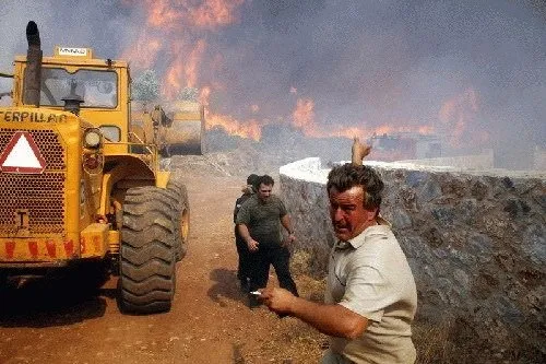 Komşuda yangın