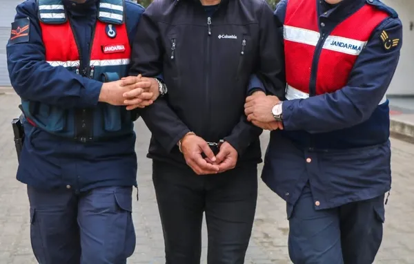 8-teror-orgutu-uyesi-sinirda-yakalandi-1686906665758.jpg