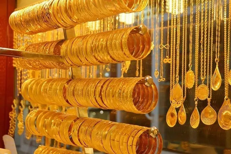 Altın gram fiyatı anlık durum: Altın fiyatları yeni rekorunu kırdı! Bugün gram ve çeyrek altın fiyatı ne kadar, 22 ayar bilezik kaç TL? 8 Aralık