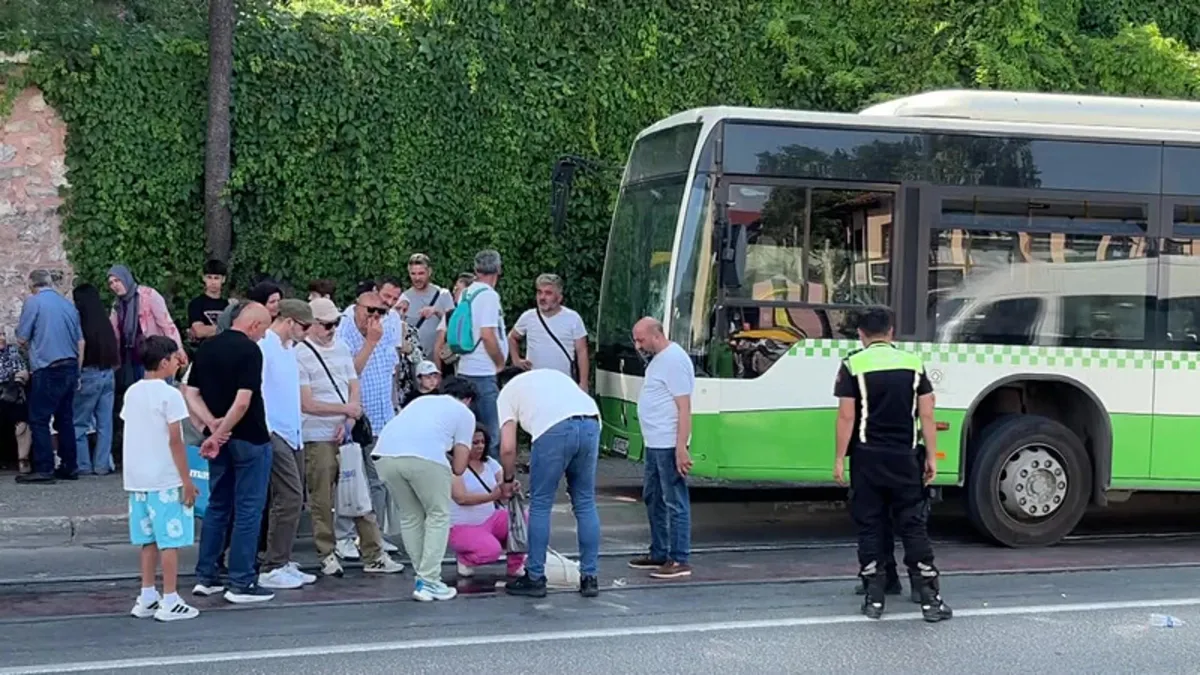 Bursa’da korkutan kaza! Anne ve bebeğine otobüs çarptı: 2 yaralı Bursa’da korkutan kaza! Anne ve bebeğine otobüs çarptı: 2 yaralı