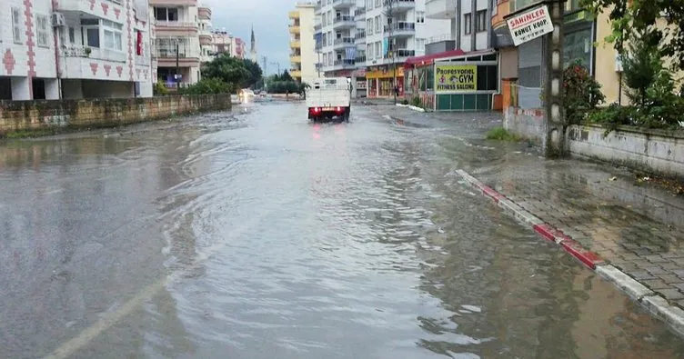 Hatay Dörtyol’da sağanak